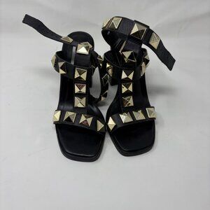 Steve Madden Studded Black Block Heel Sandals Womens 7.5 Leather Brazil